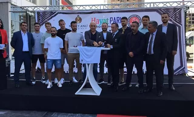 Medet Anli , Fatih Karagümrük’ün Forma Kol Sponsoru Oldu